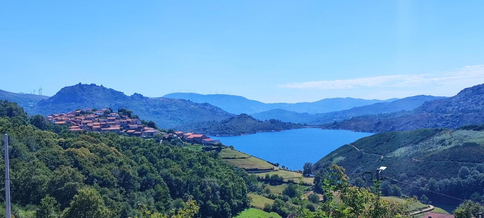 Pé na Aldeia Outeiro (Tras-Os-Montes) Exterior foto